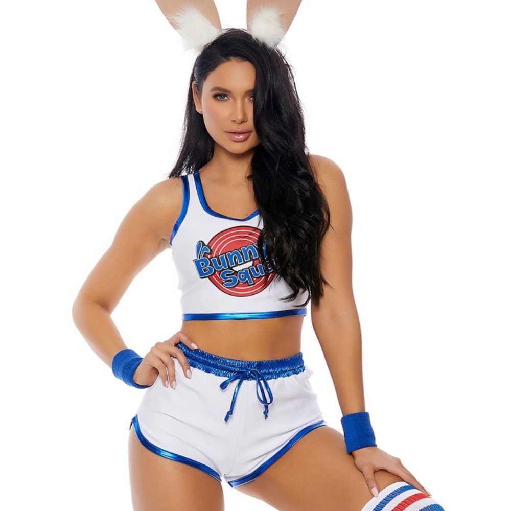 Lola bunny costume